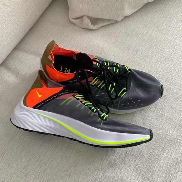 Nike EXP-X14 Sneakers